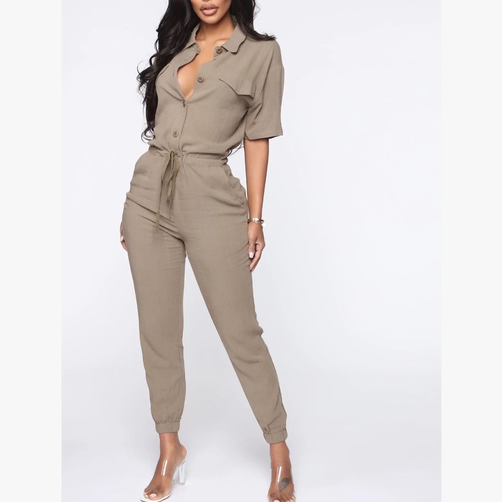 ✨Brand New Olive Jogger Bottom Jumpsuit, Small✨
